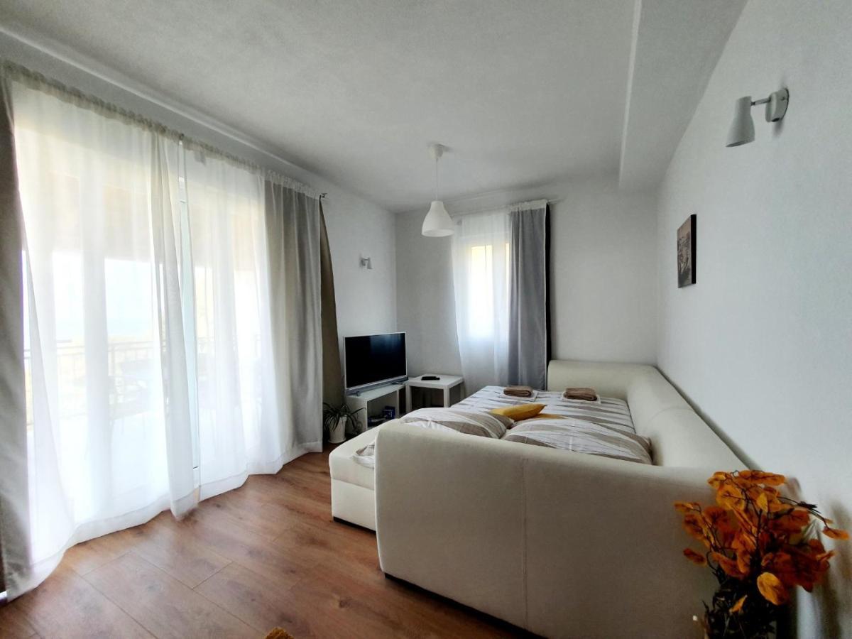 Apartmani M&S Sveta Nedelja  Esterno foto